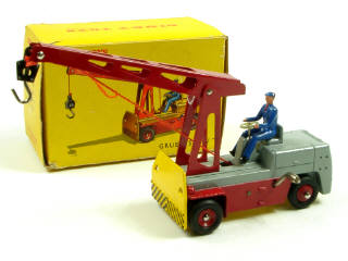 Lot 789 - DINKY TOYS (FRANCE) (1)