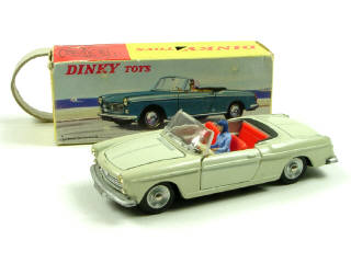 Lot 695 - DINKY TOYS FRANCE (1)