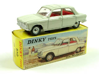 Lot 681 - DINKY TOYS FRANCE (1)