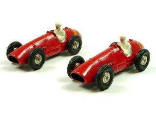 Lot 724 - DINKY TOYS (FRANCE) (2)