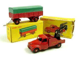 Lot 737 - DINKY TOYS (FRANCE) (2)