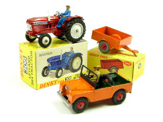 Lot 631 - DINKY TOYS (GB) (3)