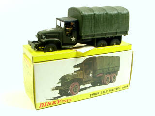 Lot 760 - DINKY TOYS FRANCE (1)