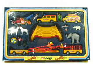 Lot 582 - CORGI TOYS (GB) (1)