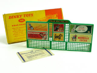 Lot 596 - DINKY TOYS GB (1)