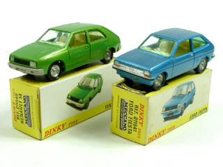 Lot 734 - DINKY TOYS FRANCE (2)