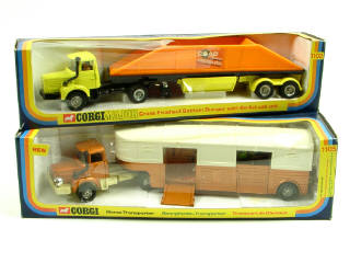 Lot 586 - CORGI TOYS (GB) (2)