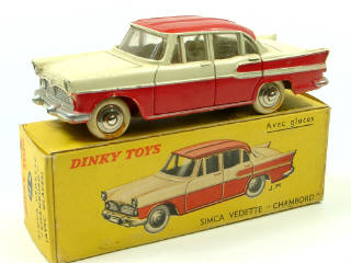Lot 664 - DINKY TOYS FRANCE (1)