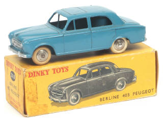 Lot 394 - DINKY TOYS (FRANCE) (1)