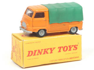 Lot 397 - DINKY TOYS (FRANCE) (1)