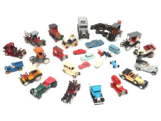 Lot 71 - DIVERS (26)