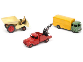 Lot 444 - DINKY TOYS (FRANCE) (3)