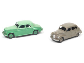 Lot 358 - DINKY TOYS (GB) (2)