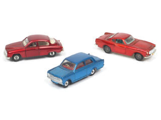 Lot 364 - DINKY TOYS (GB) (3)