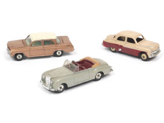 Lot 365 - DINKY TOYS (GB) (3)