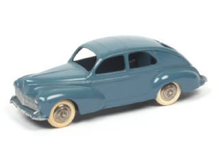 Lot 315 - DINKY TOYS (FRANCE) (1)