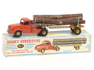 Lot 337 - DINKY TOYS (FRANCE) (1)