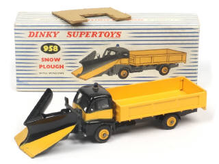 Lot 259 - DINKY TOYS (GB) (1)