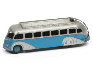 Lot 325 - DINKY TOYS (FRANCE) (1)
