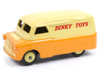 Lot 244 - DINKY TOYS (GB) (1)