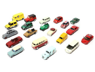 Lot 195 - DIVERS (20)