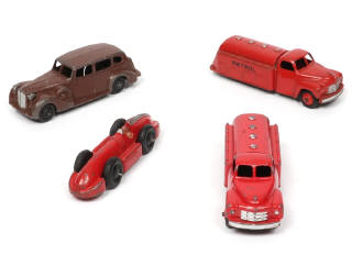 Lot 260 - DINKY TOYS (GB) (4)