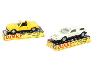 Lot 256 - DINKY TOYS (GB) (2)