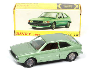 Lot 311 - DINKY TOYS (FRANCE) (1)