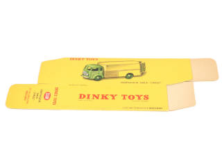 Lot 262 - DINKY TOYS (FRANCE) (1)