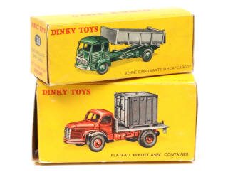 Lot 278 - DINKY TOYS (FRANCE) (2)