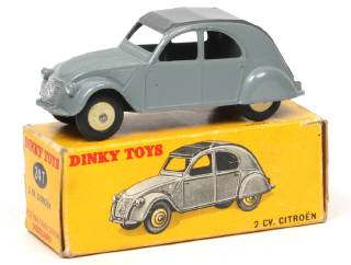 Lot 353 - DINKY TOYS (FRANCE) (1)