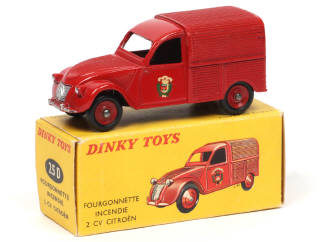 Lot 357 - DINKY TOYS (FRANCE) (1)