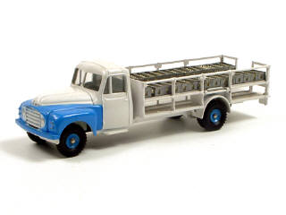 Lot 865 - DINKY TOYS FRANCE (1)