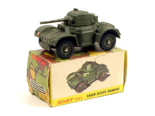 Lot 881 - DINKY TOYS FRANCE (1)