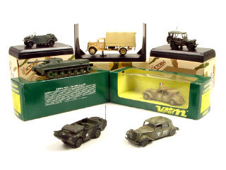 Lot 437 - VICTORIA & DIVERS (7)