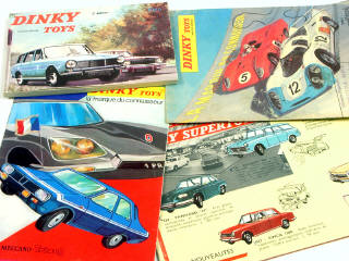 Lot 823 - DINKY TOYS FRANCE (4)