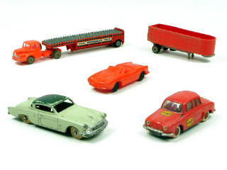 Lot 821 - DINKY TOYS & NOREV (3)