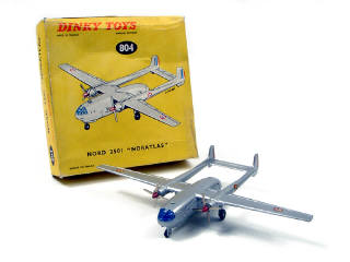 Lot 371 - DINKY TOYS FRANCE (1)