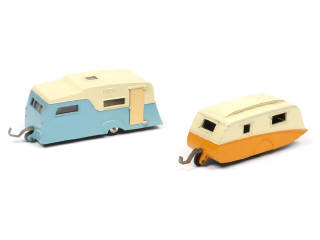 Lot 370 - DINKY TOYS (GB) (2)