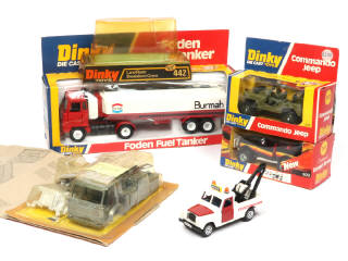 Lot 385 - DINKY TOYS (GB) (5)