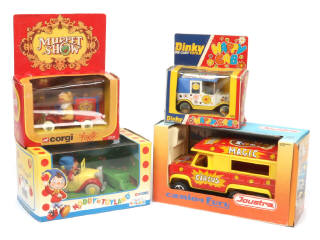 Lot 364 - DIVERS (4)