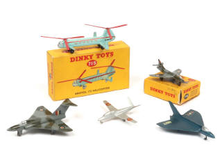 Lot 351 - DINKY TOYS (GB) (5)