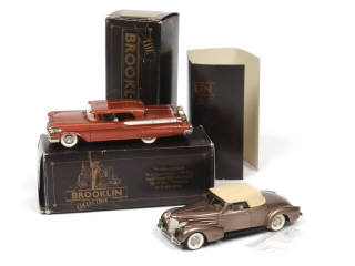 Lot 157 - BROOKLIN MODELS (GB) (2)