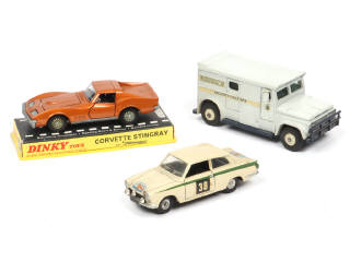 Lot 300 - DINKY TOYS (GB) (3)