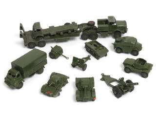 Lot 302 - DINKY TOYS (GB) (11)