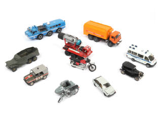 Lot 172 - DIVERS (10)