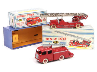 Lot 253 - DINKY TOYS (FRANCE) (2)