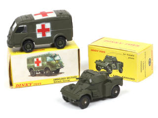 Lot 264 - DINKY TOYS (FRANCE) (2)