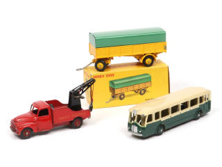 Lot 258 - DINKY TOYS (FRANCE) (3)