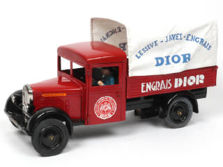 Lot 171 - DIVERS (1)